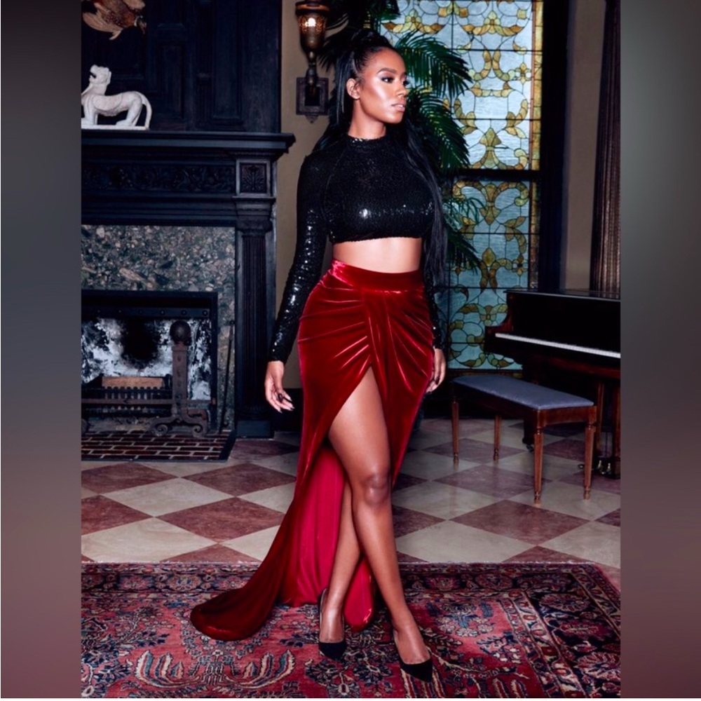 HOUSE OF CB 'Therina' Wine Velvet Thigh Split Maxi Skirt